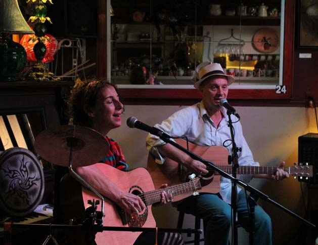 Deux artistes talentueux et sympathiques, amoureux du Québec,  